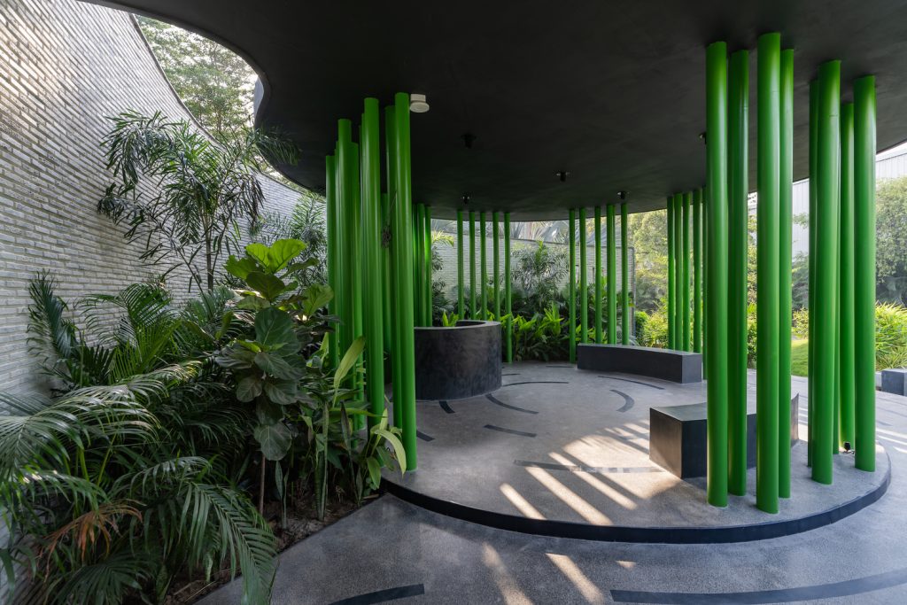 curved building | Ace Associates