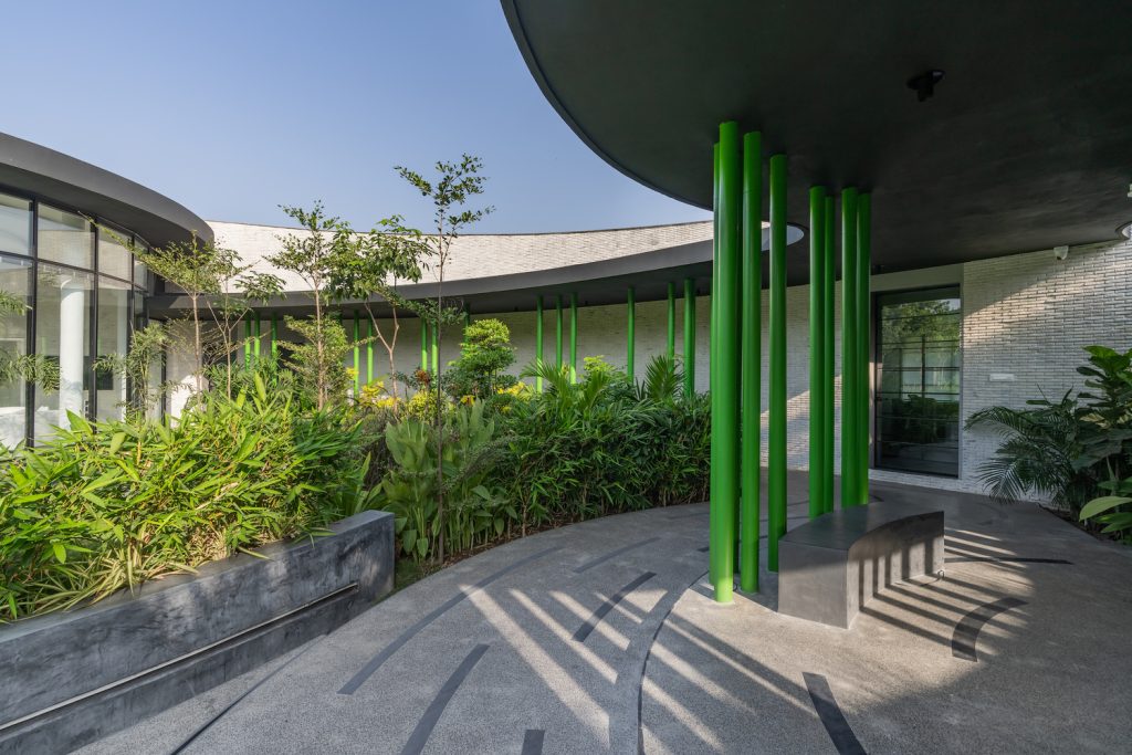 curved building | Ace Associates