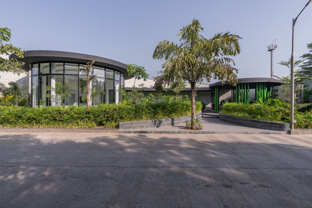 curved building | Ace Associates