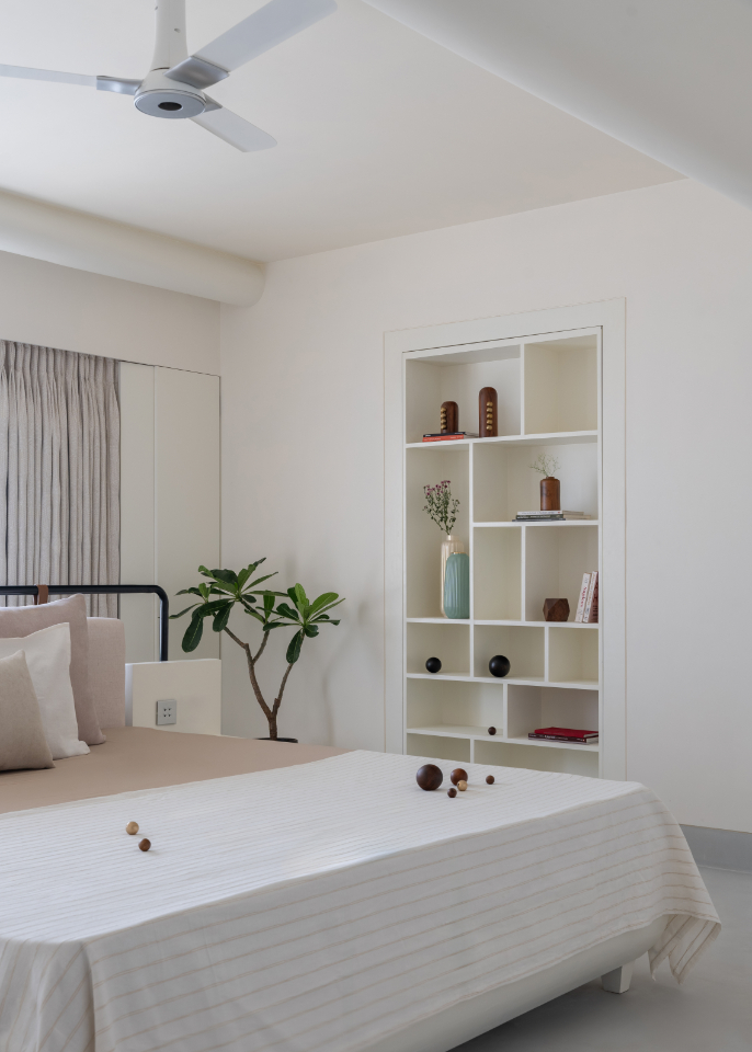 eclectic minimalist interior design