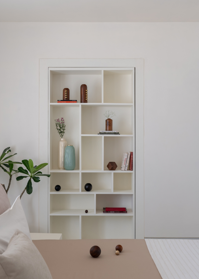 eclectic minimalist interior design