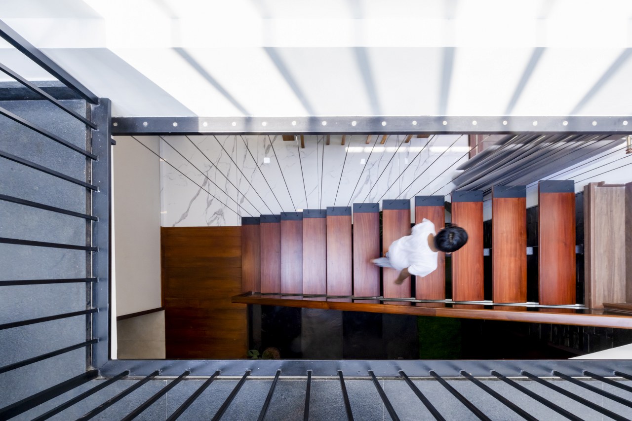 This Industrial Home Design Is Inspired By Riverfront Childhood ...
