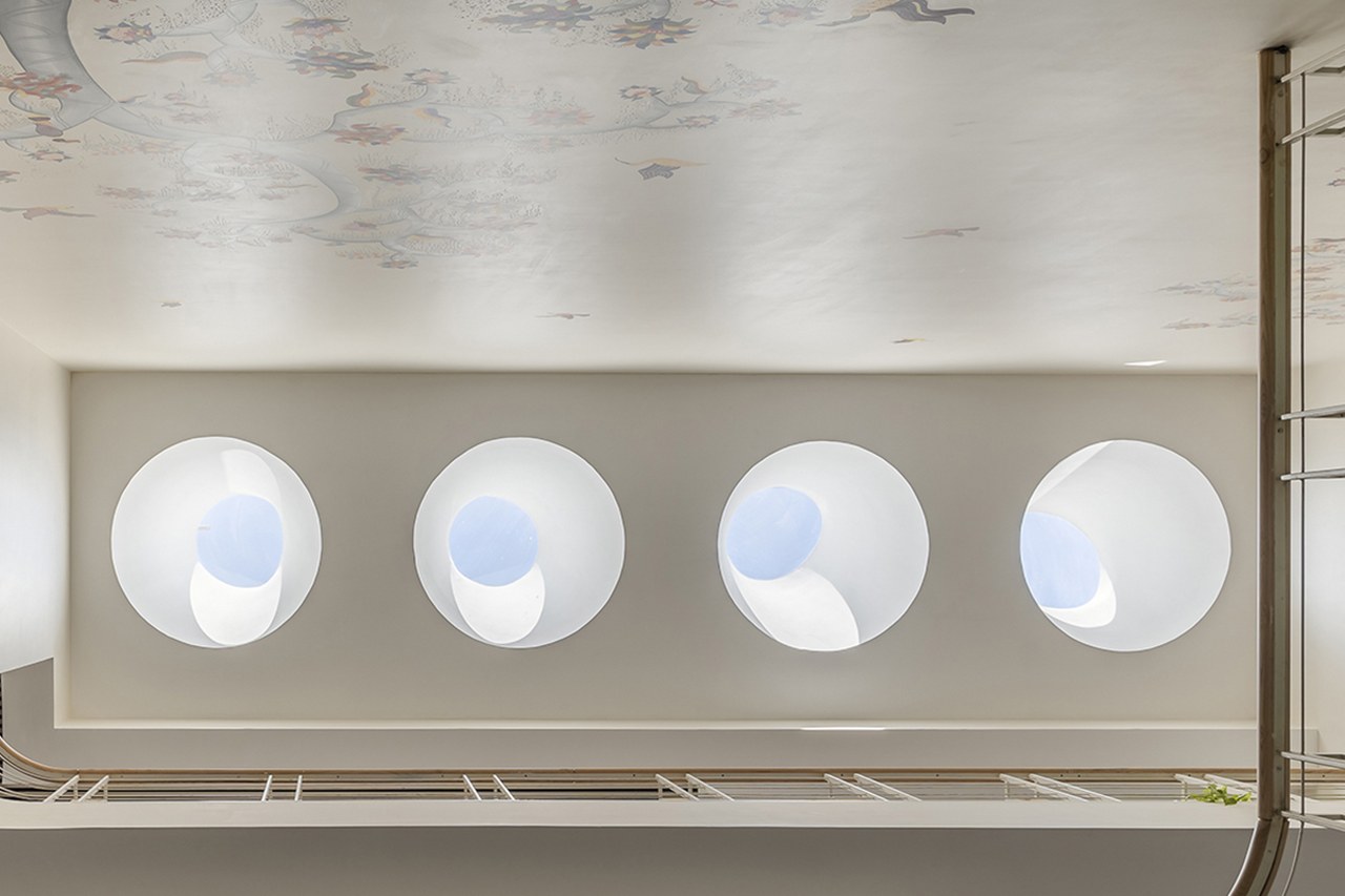 Minimal Home Interior Design That Honors Heritage in a 15' Wide Plot ...