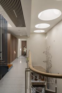 Minimal Home Interior Design That Honors Heritage in a 15' Wide Plot ...