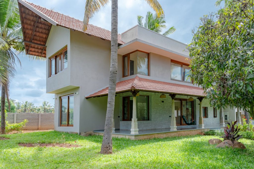 modern farm house