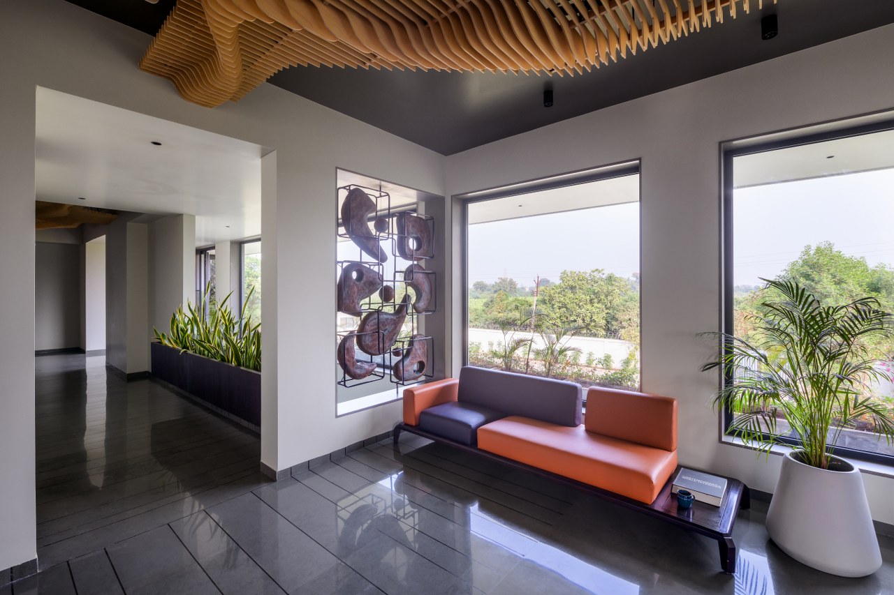 The Two-Story Structure of CERACOAT Exemplifies Modern Office Design in ...
