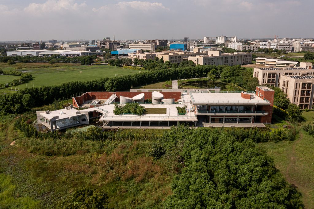 sail center