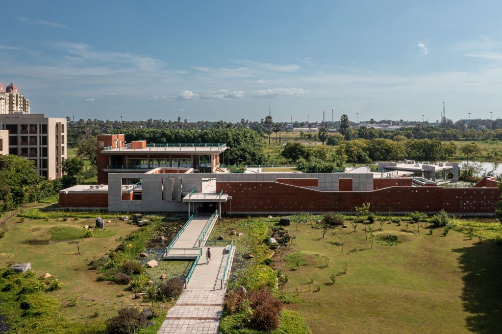 sail center
