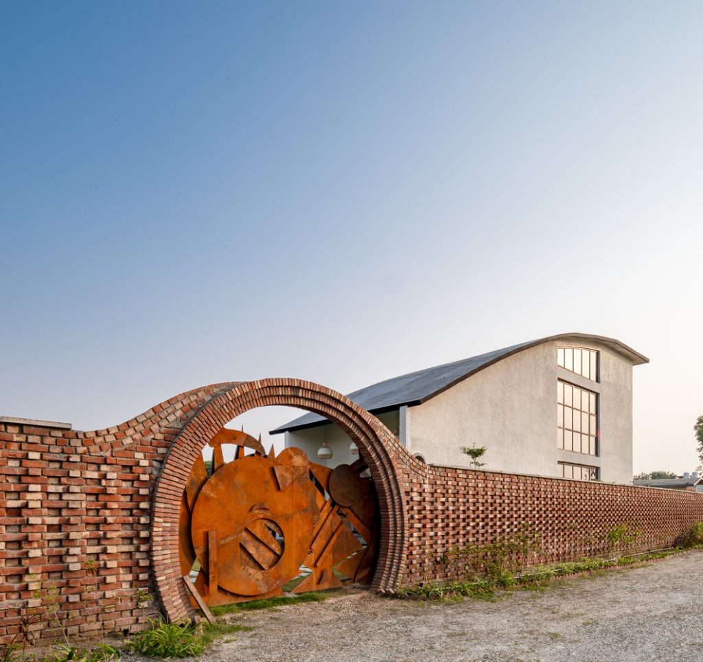 vernacular farmhouse