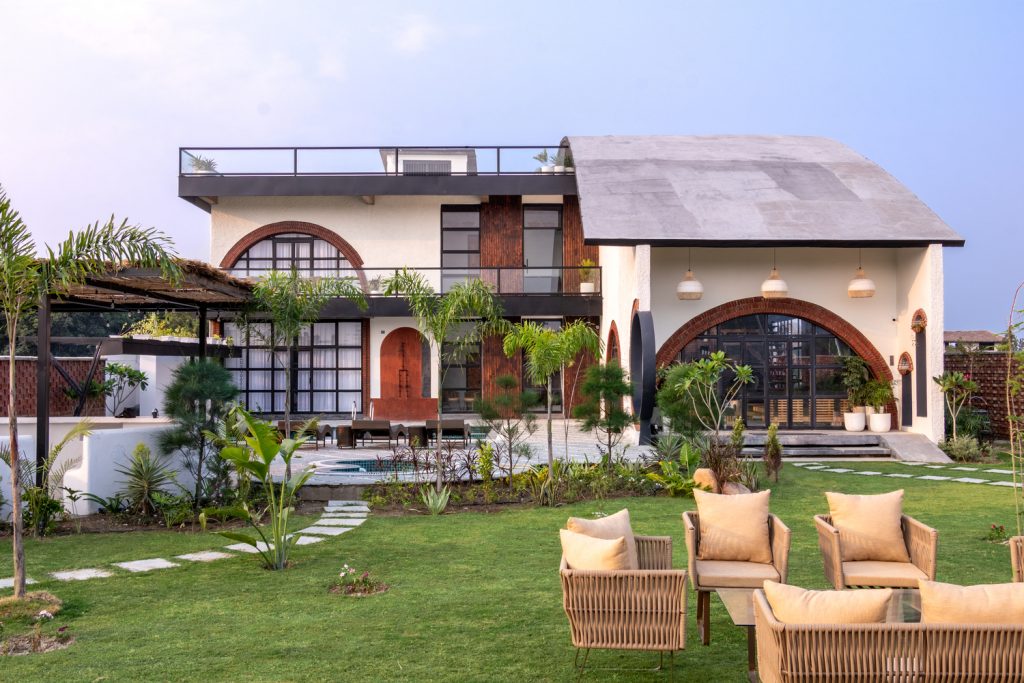 vernacular farmhouse