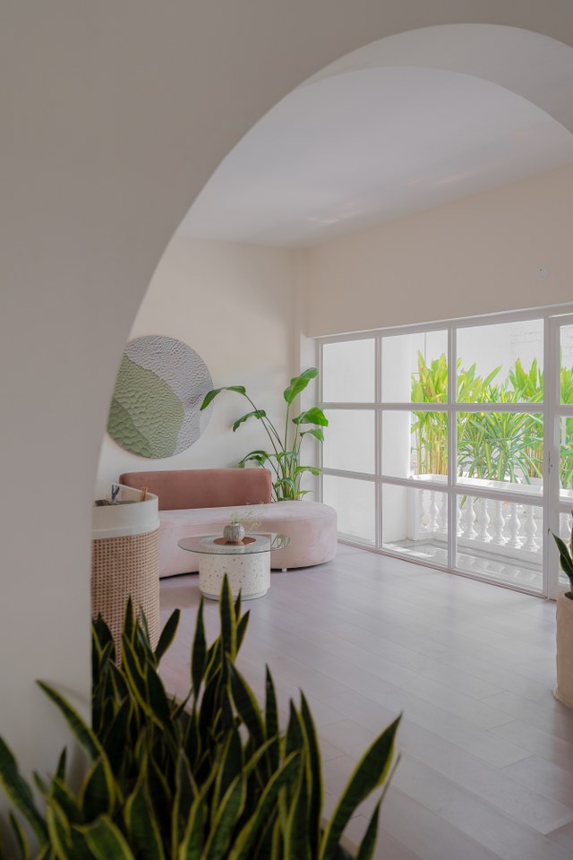 aesthetic salon