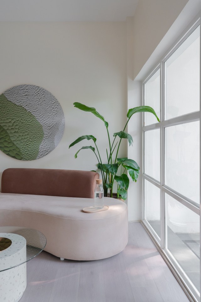 aesthetic salon