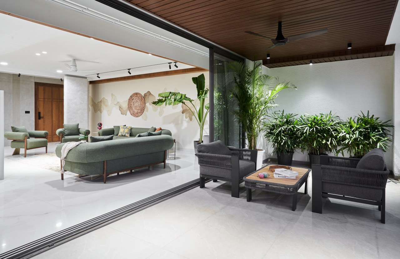 This Apartment Modern Design Embraces Natural Light and Spaciousness ...