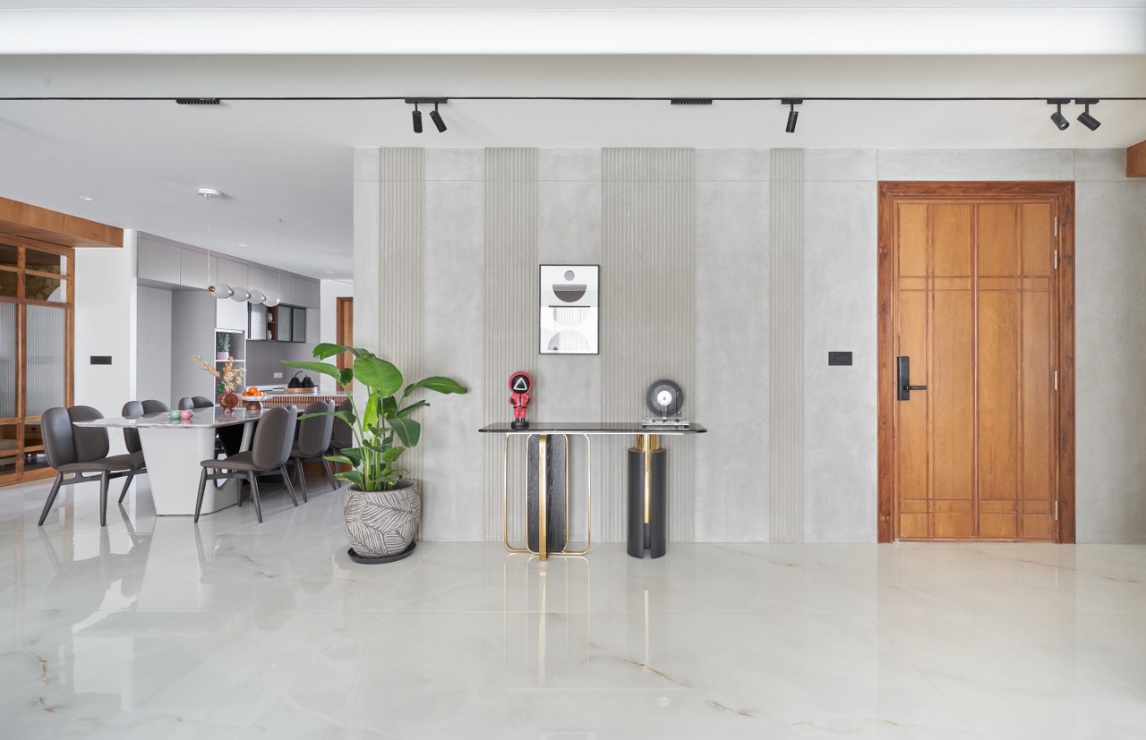 This Apartment Modern Design Embraces Natural Light and Spaciousness ...