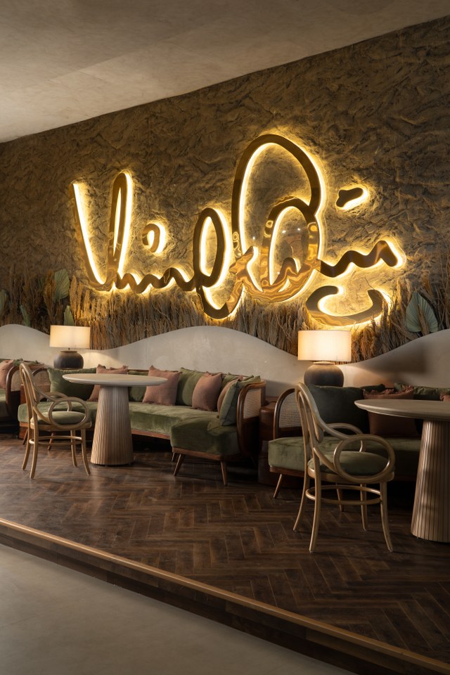 bohemian cafe