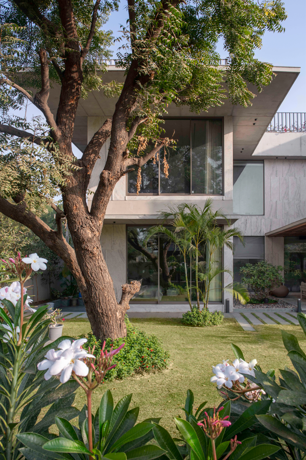 contemporary style architecture