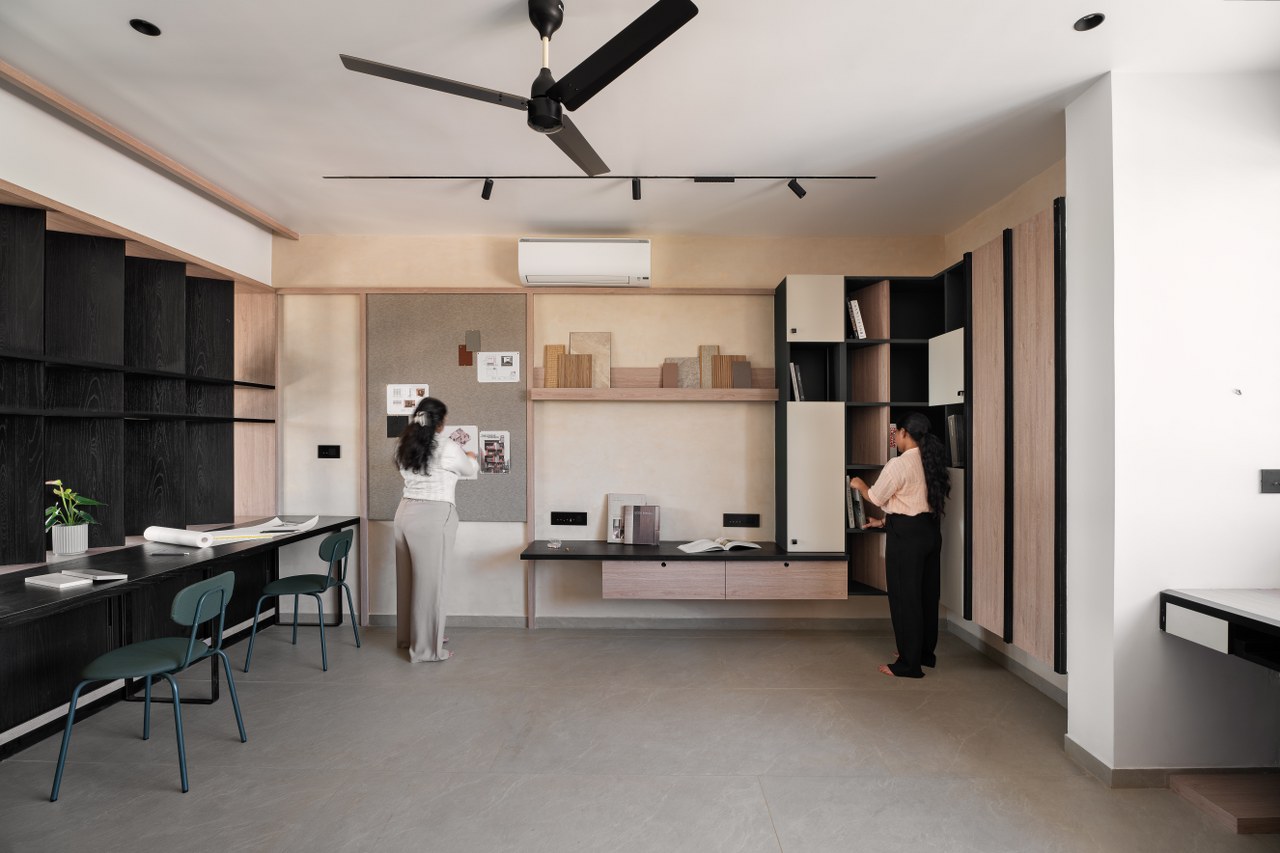 This 1BHK Penthouse Reimagines Thoughtful Home Office Interior Design ...