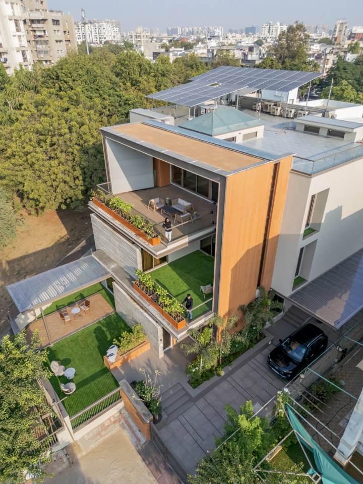 luxury modern bungalow design