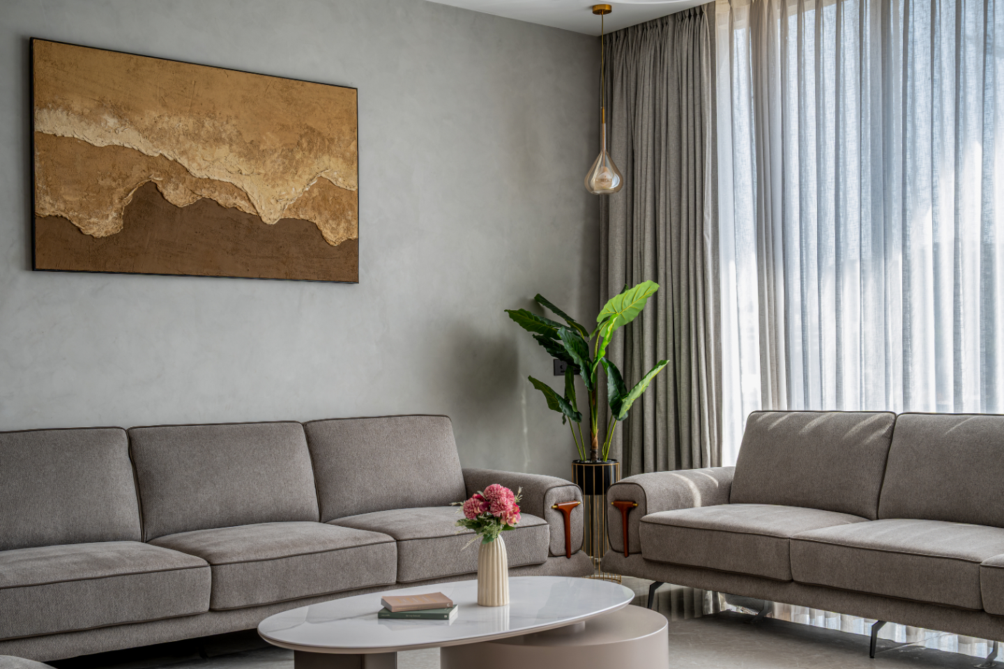This Urban Residence Pairs Clean Lines with a Minimalist House Design ...