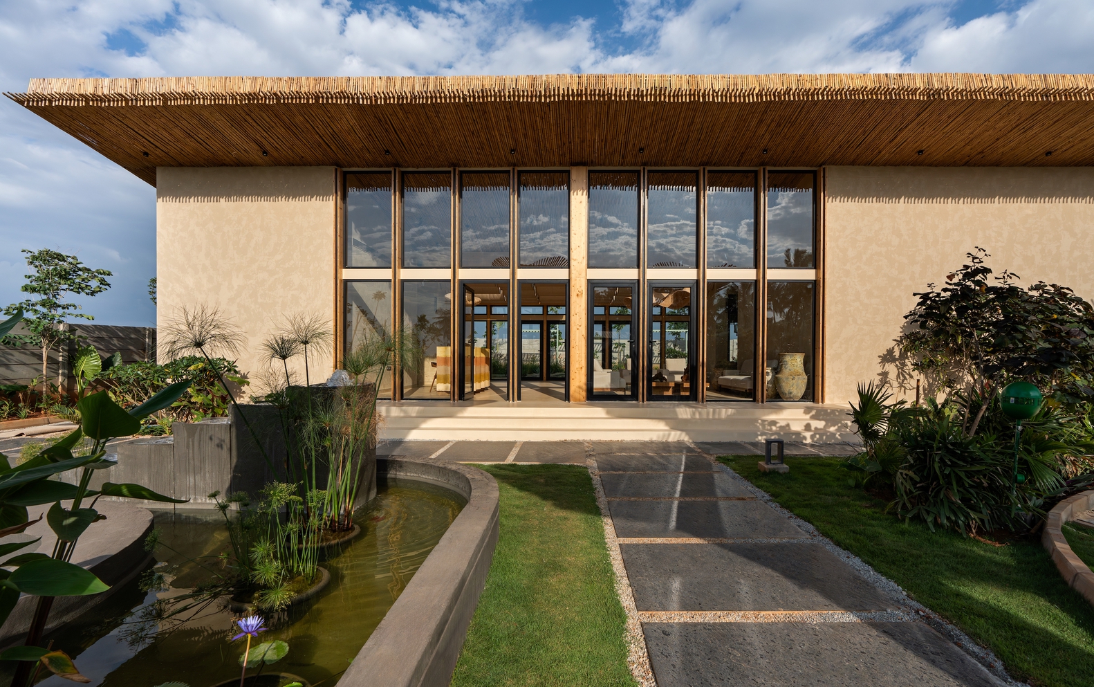 This Office Design Architecture in Bangalore Creates a Mindful Visitor ...