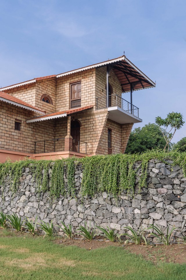 sandstone house