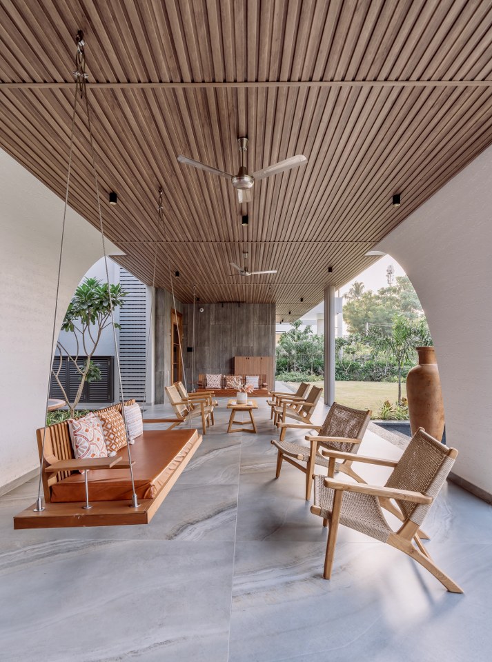 Contemporary Courtyard House