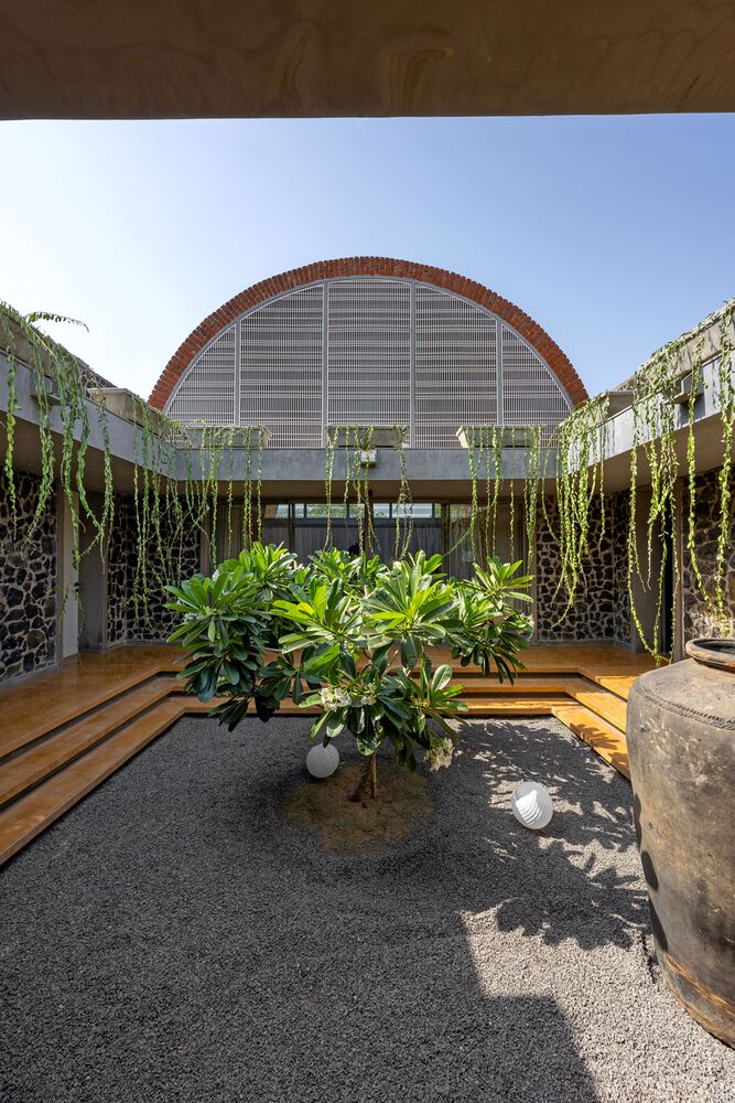 Vault House
