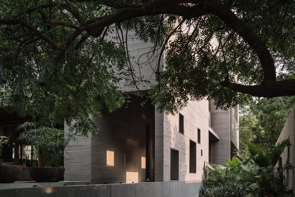 brutalist architecture house