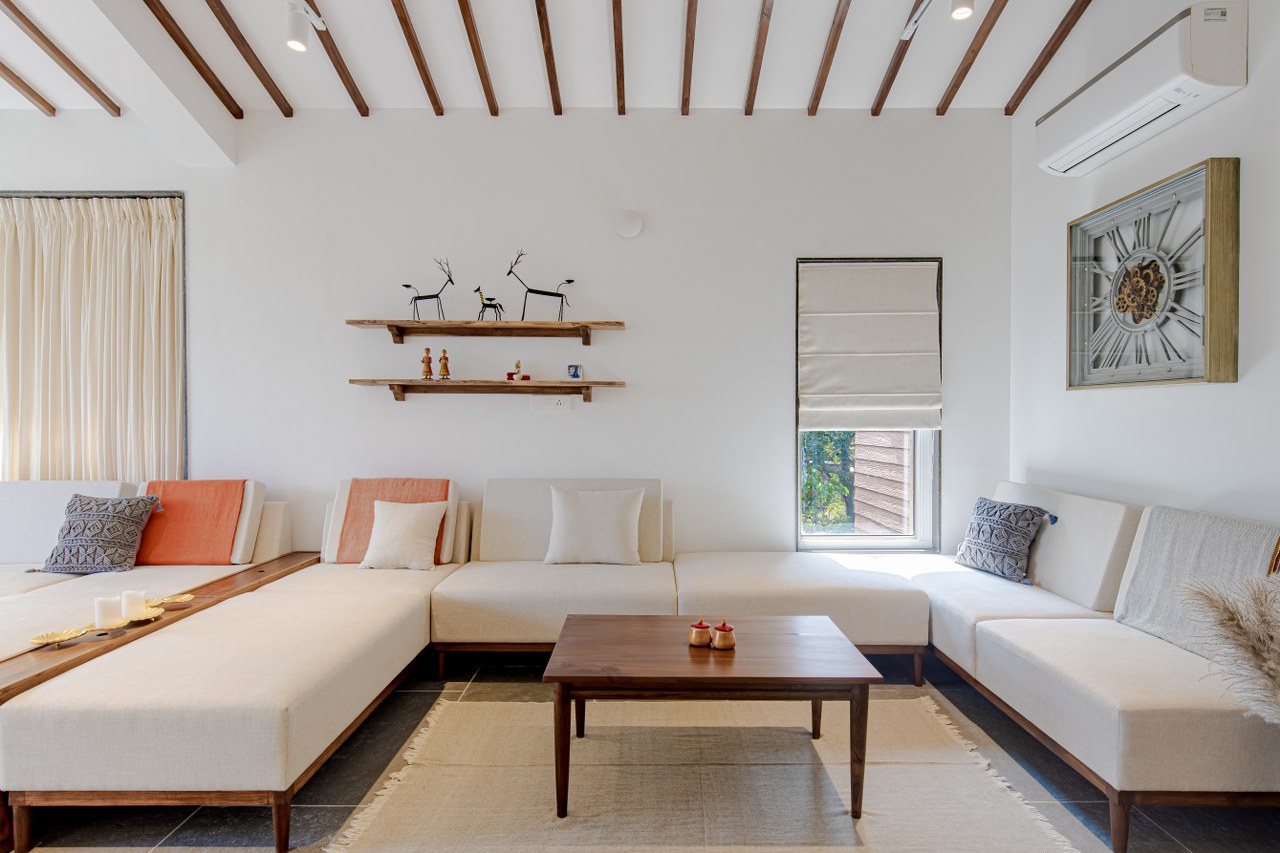 This Cozy Retreat Seamlessly Blends Nature and Architecture | Volume Design - Nature Retreat Apartment Design Ideas