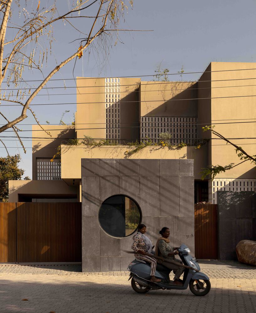 monolithic home