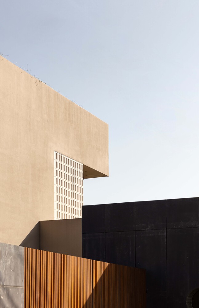 monolithic home