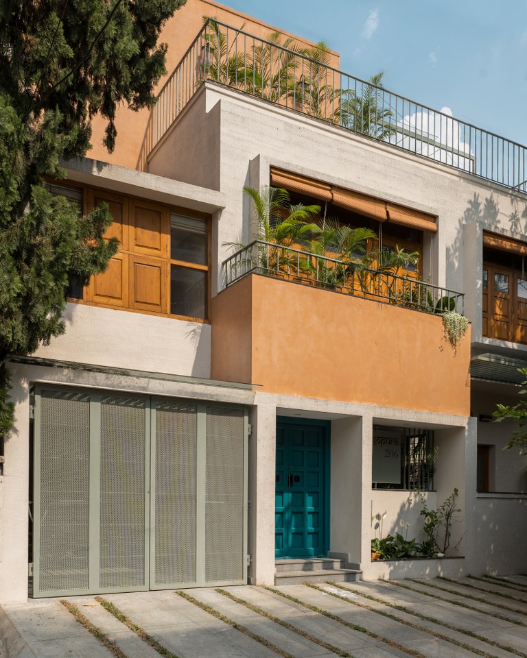load-bearing house