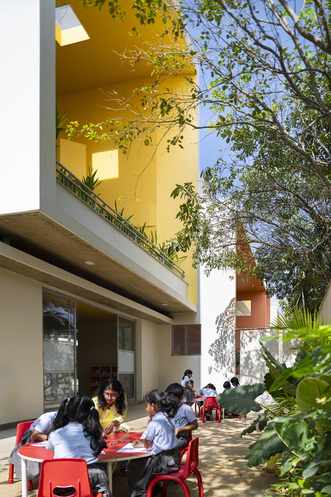 modern school