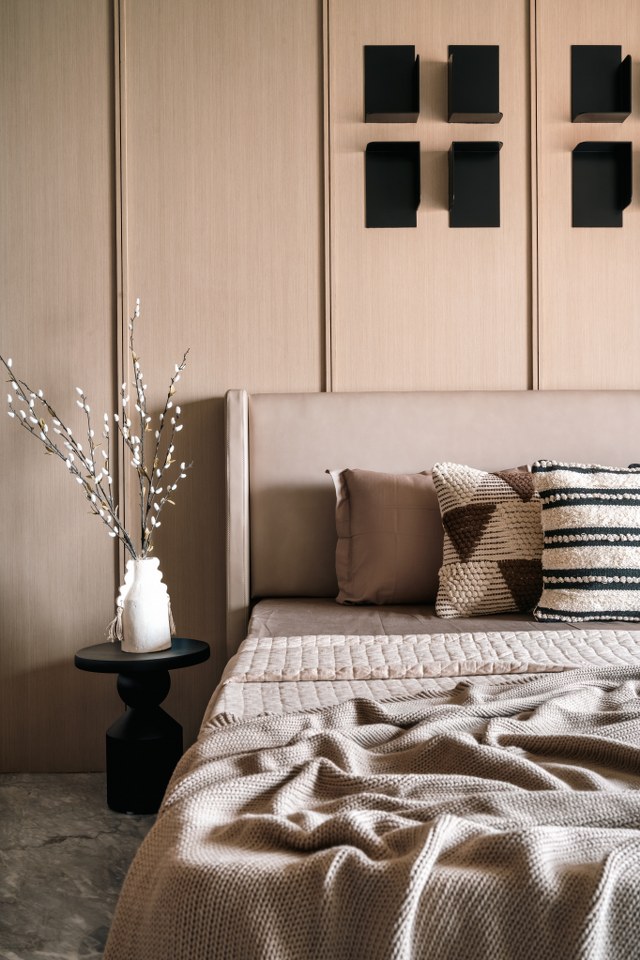 neutral tone colors