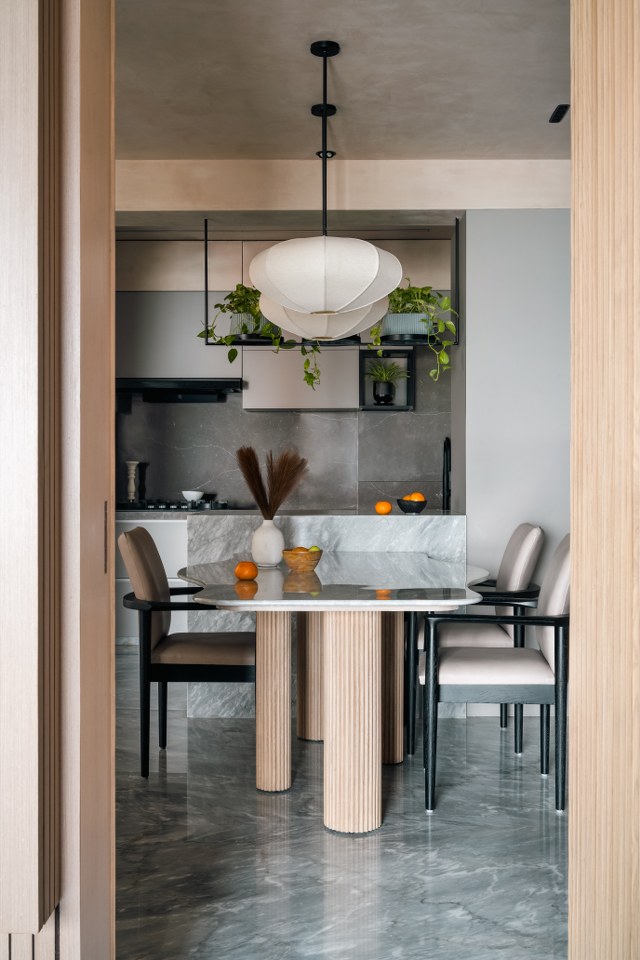 neutral tone colors