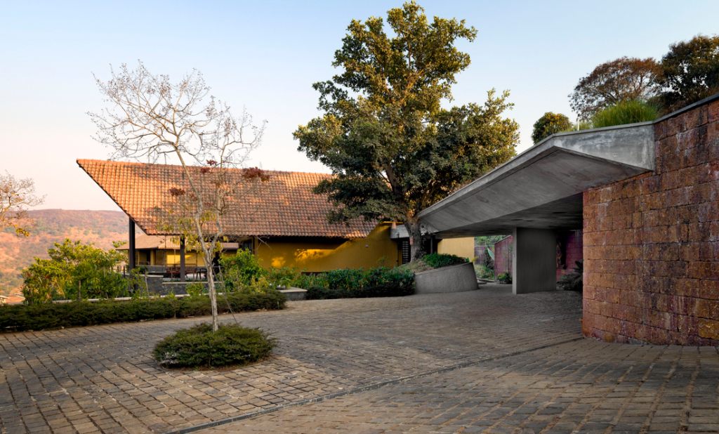 courtyard home
