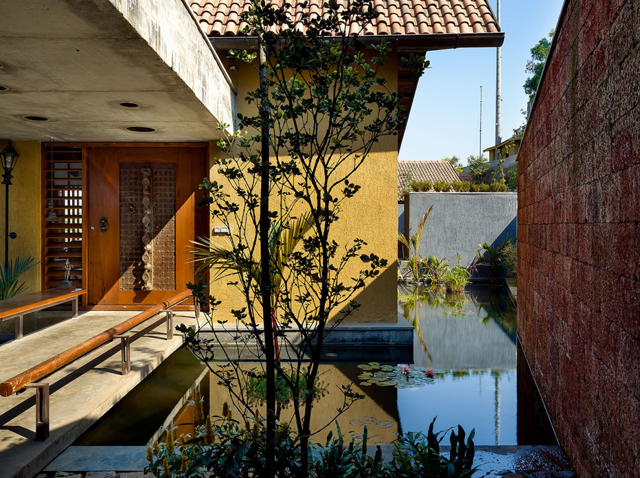 courtyard home