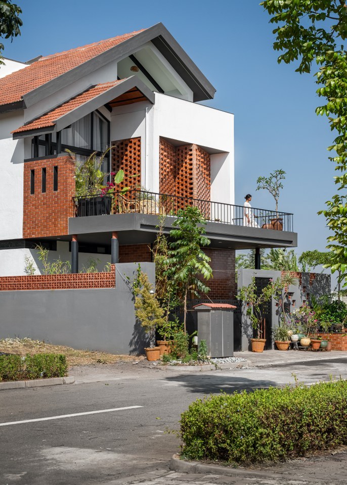 Compact Home