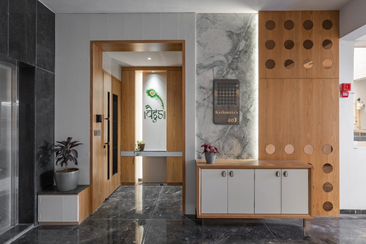 This 4BHK House Design Balances Clean Interiors and Material ...