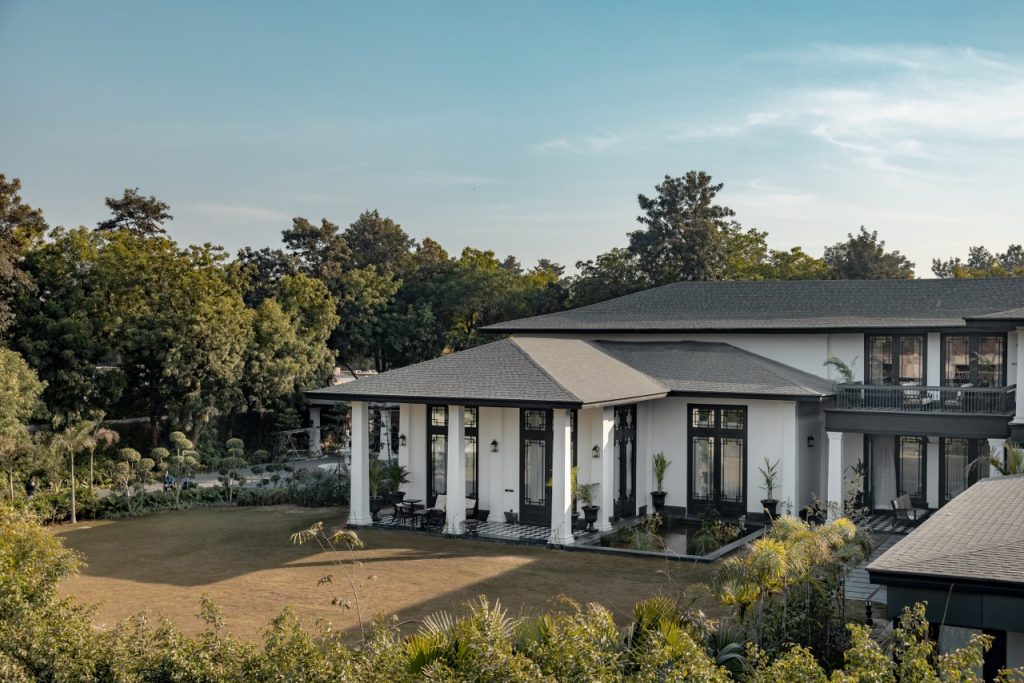 colonial house