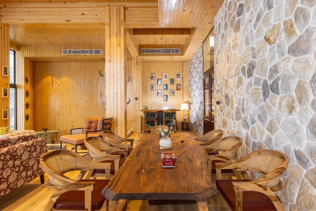 This Hillside Cottage Is Surrounded By Dense Deodar Trees And Overlooks ...