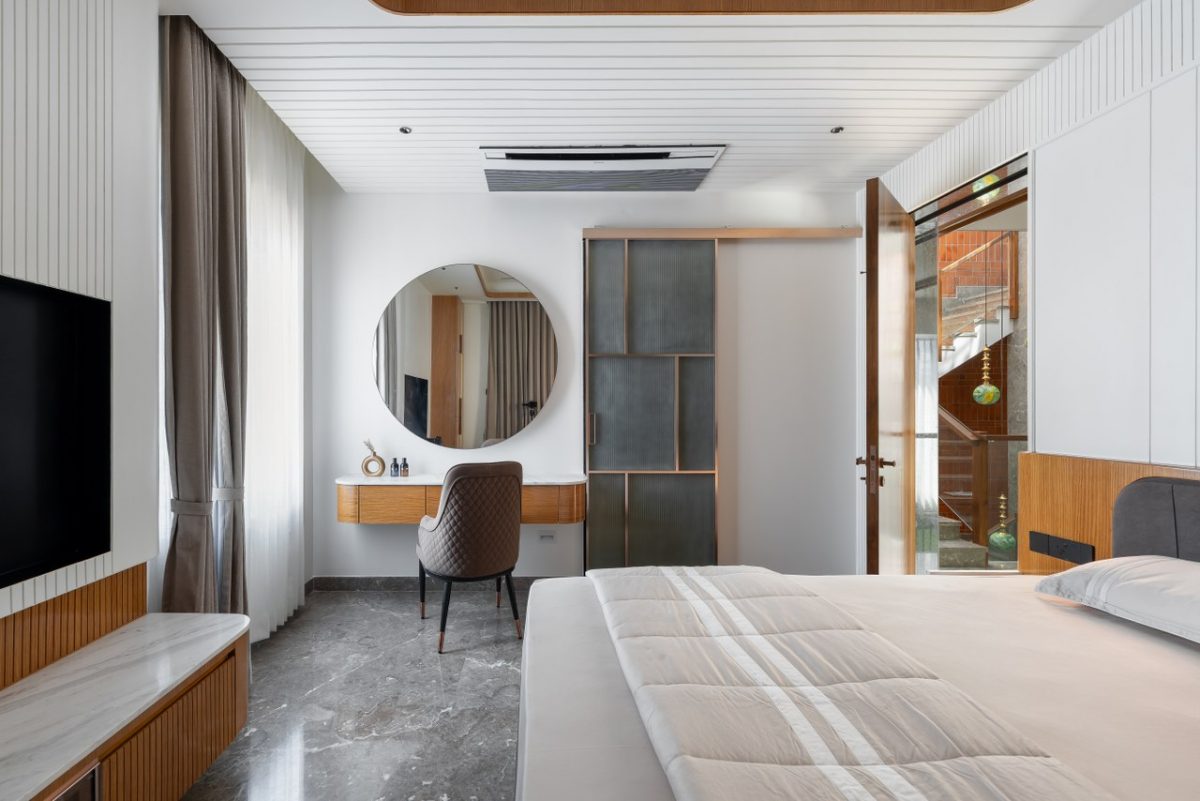 A Play Of Light And Shadow Liven Up This Home In The Heart Of Chennai ...