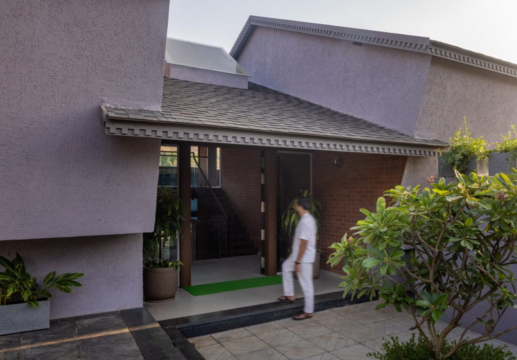 sloping roof