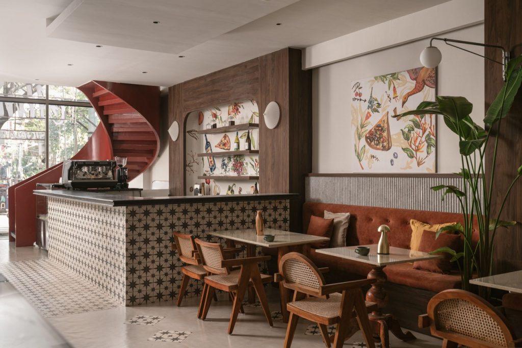quiet cafe