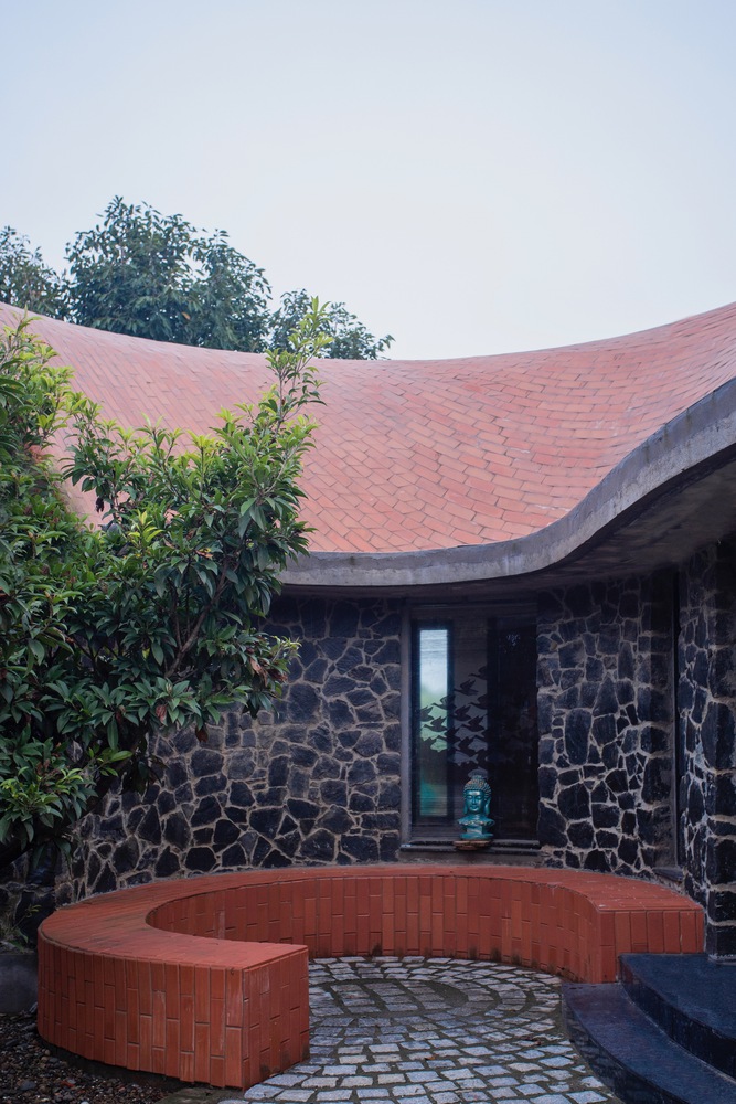 vaulted roof