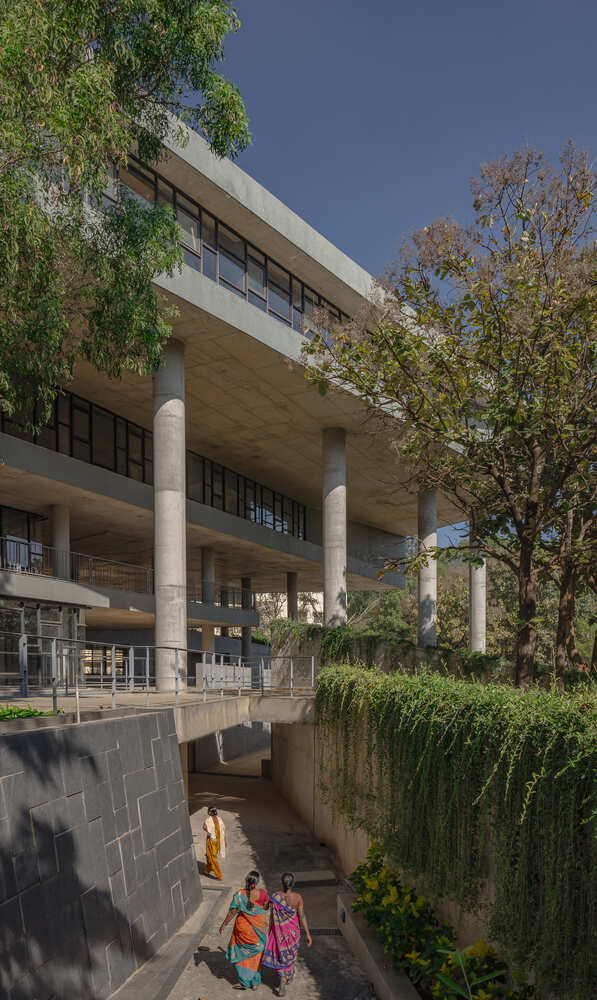 Campus Library