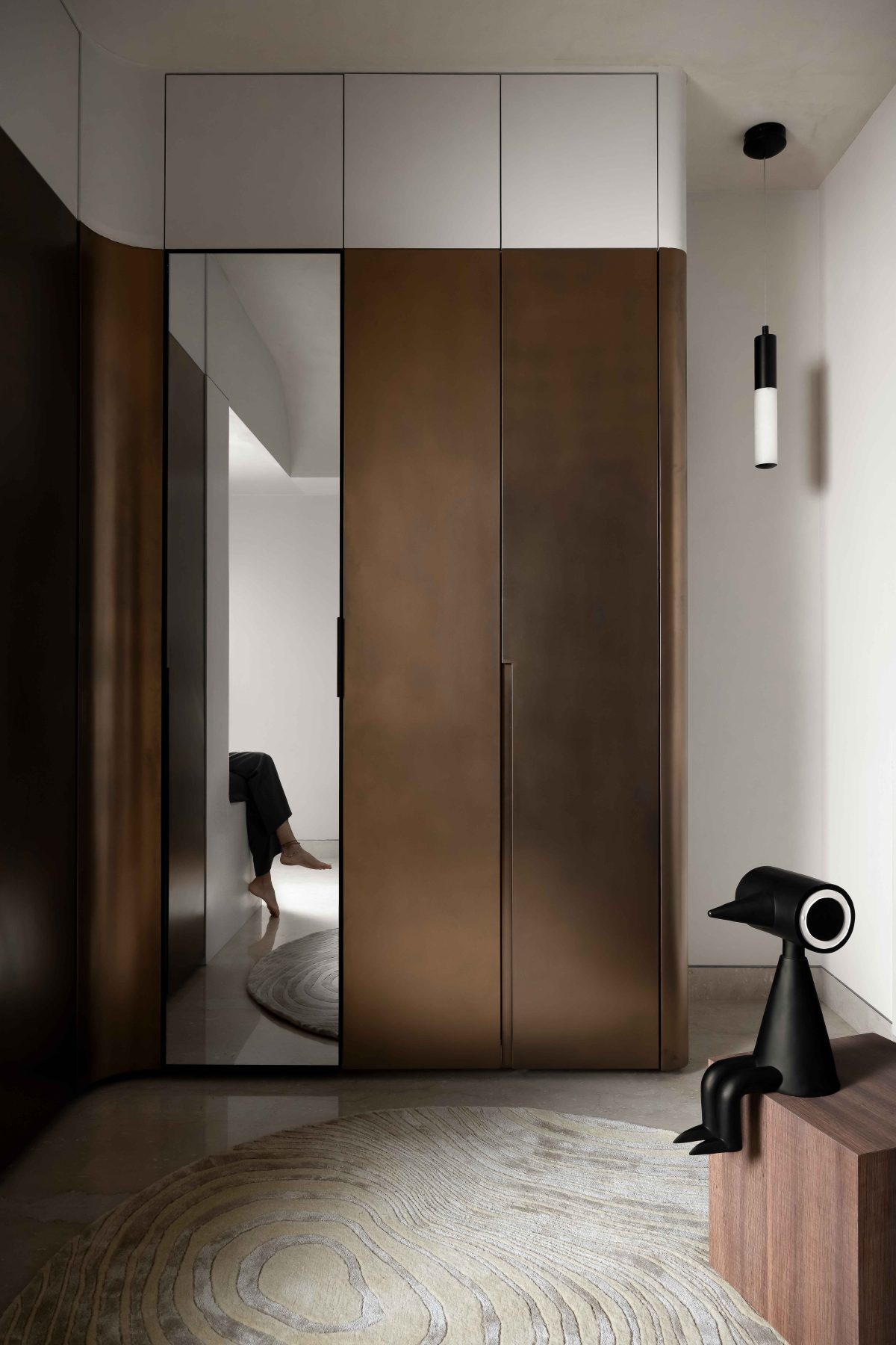 This Clutter Free Home Blends Maximum Storage With Functional Planning ...