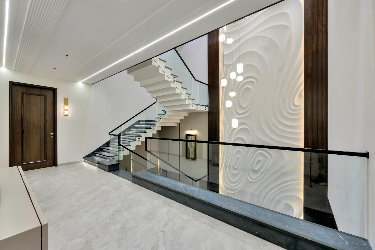 This Linear Home Is A Composition of Geometry, Light, and Tranquility ...