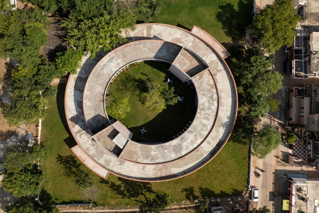 Circular Building