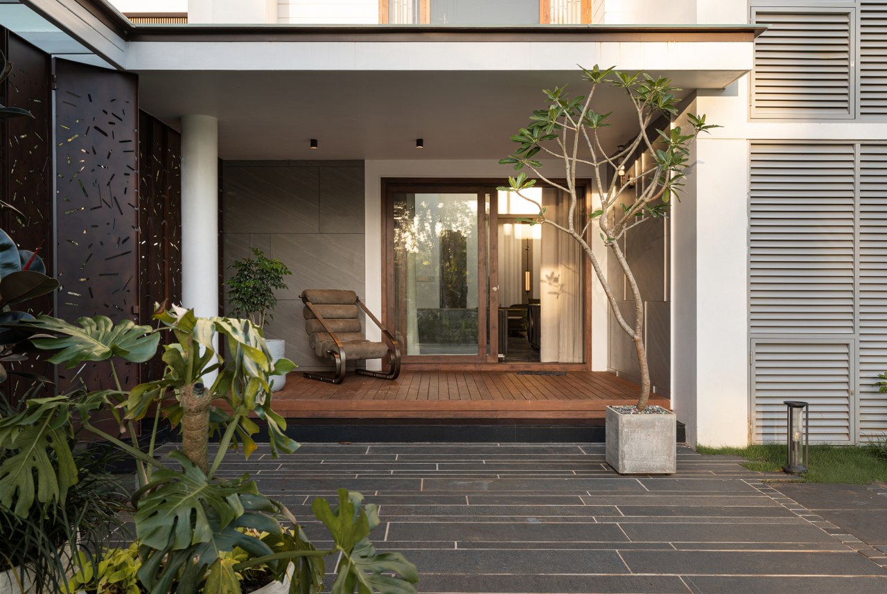 Curated Architecture Meets Tranquility Eco Apartment Renovation Gallery View 51